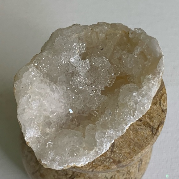 Clear Crystal Cluster Quartz Geode Specimen Sparkling Chakra Healing Crystals 2" - Picture 4 of 8